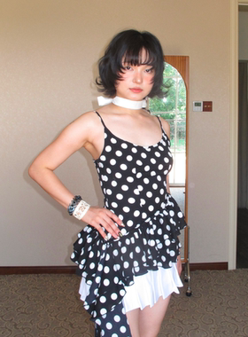 AXIS OF 弗拉明戈黑白波点吊带女夏季不规则上衣