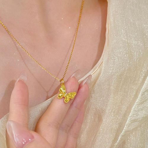 金色复古碎冰冰蝴蝶吊坠项链女轻奢气质高级感毛衣链小众颈链配饰