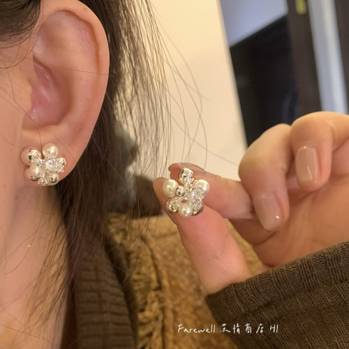 微镶锆石珍珠耳钉气质百搭高级感精致耳环女复古轻奢优雅小众耳饰