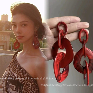 复古红色亚克力几何圈圈大耳环欧美夸张高级感耳钉个性时尚耳饰品