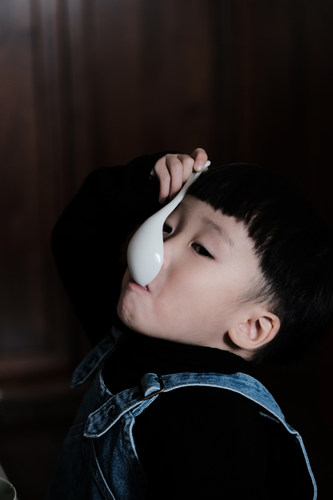 無人问津精选全釉白瓷长柄现货