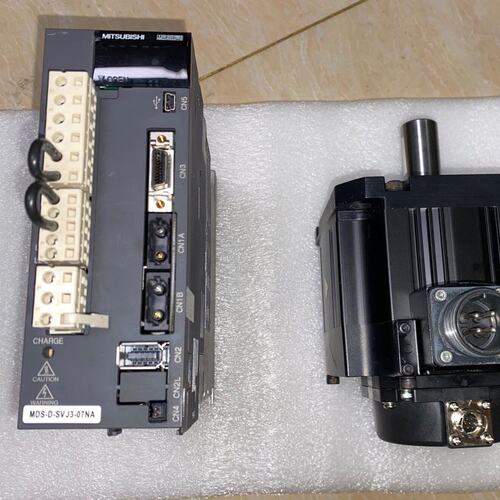 议价数控 四轴 驱动器MDS-D-SVJ3-07NA 电机可维修