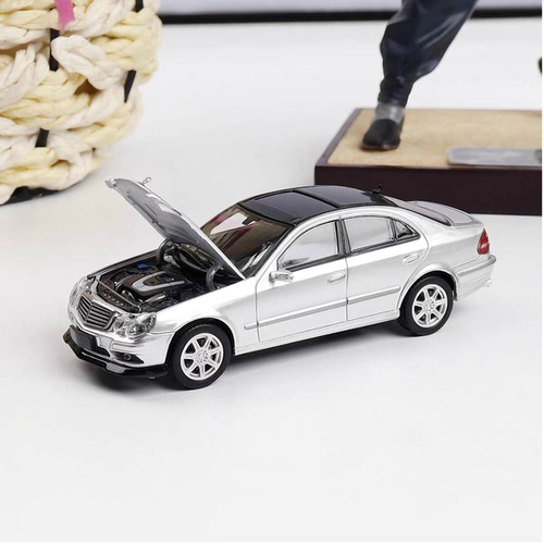 Glory Model 1:64 奔驰E280 AMG sport W211前盖可开合金汽车模型