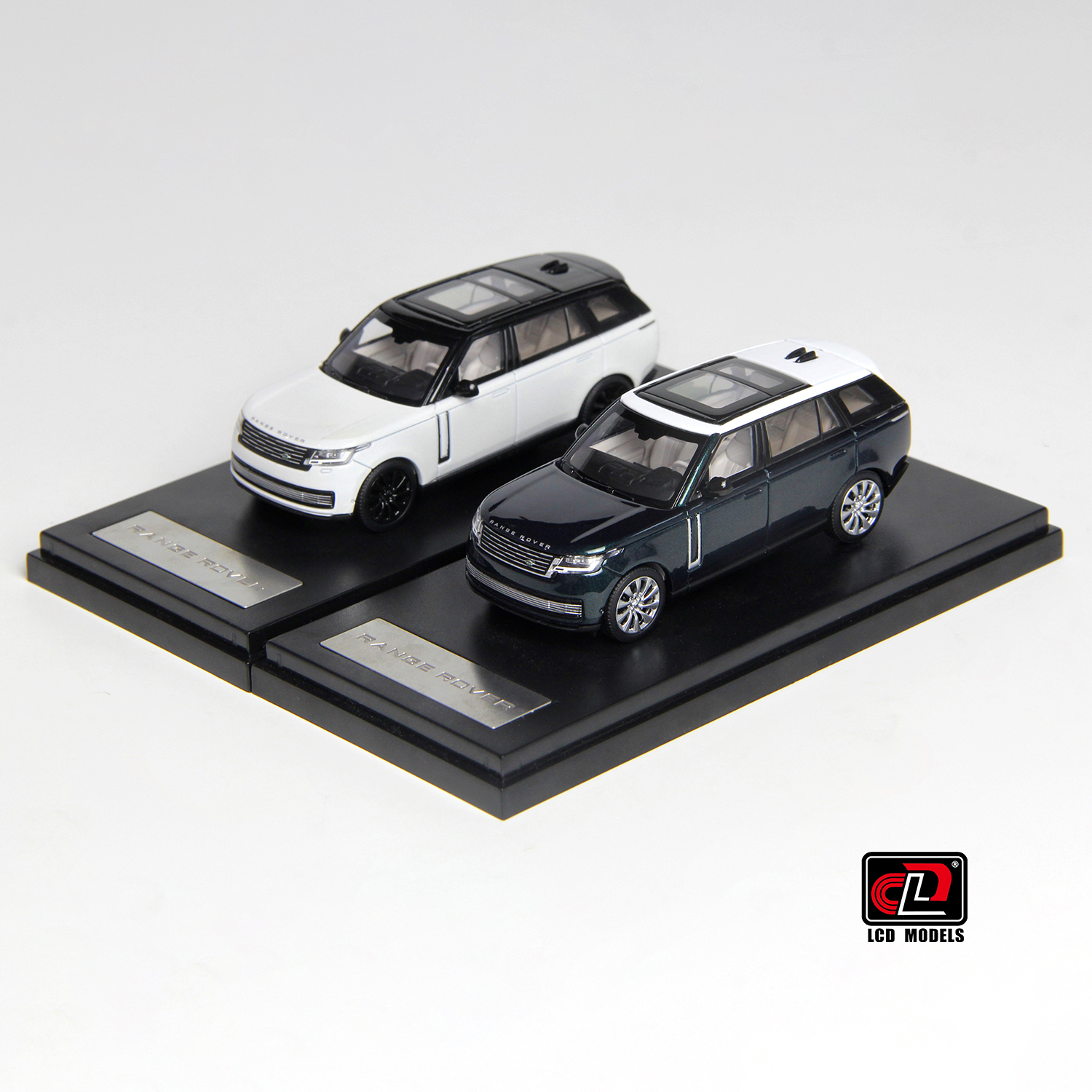 LCD 1:64 路虎Land Rover揽胜2022 尊荣创世纪加长版合金汽车模型