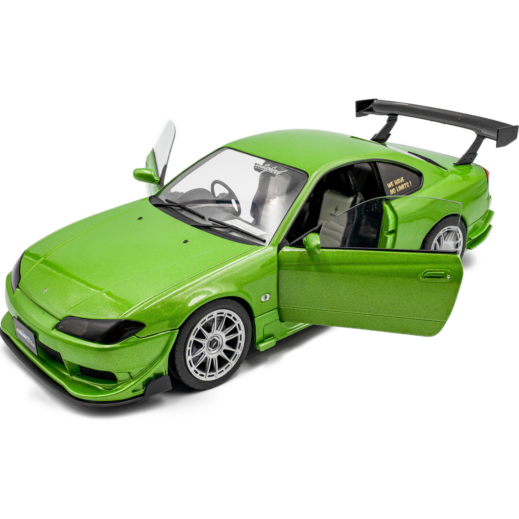 Solido 1:18 尼桑 SILVIA S15 SPEC-R AERO 1999仿真合金汽车模型