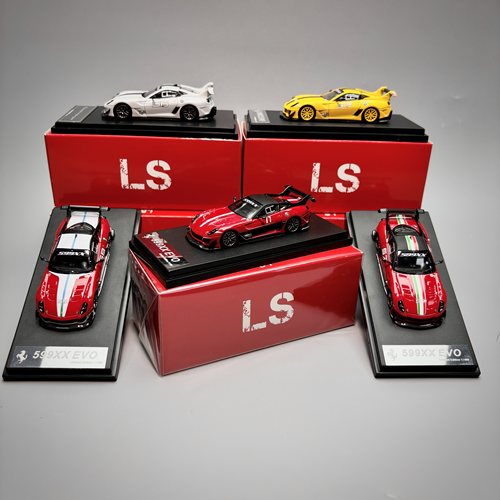 LS MODEL 1:64 法拉利599XX EVO 跑车 红 白 黄 仿真合金汽车模型