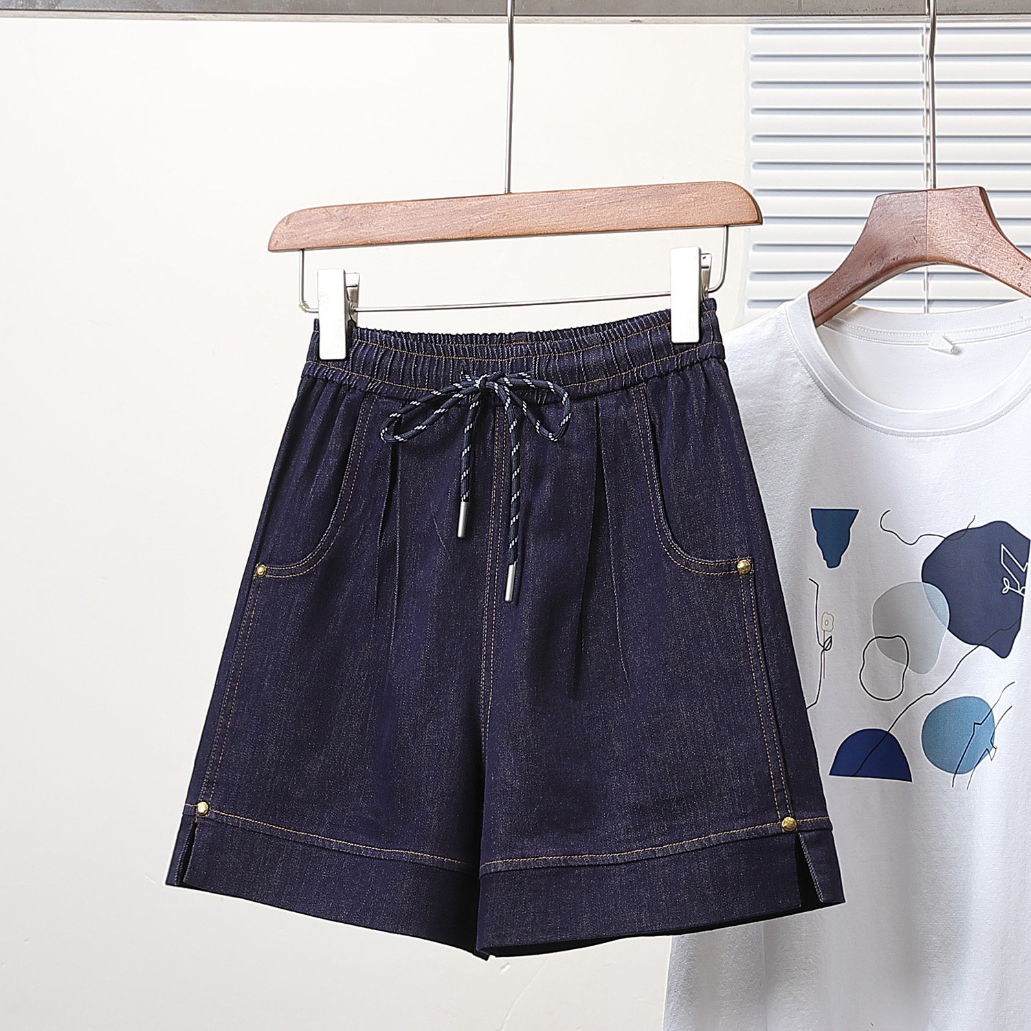 实拍夏款大码宽松韩版弹力牛仔女短裤胖MM显瘦时尚阔腿四分裤热裤