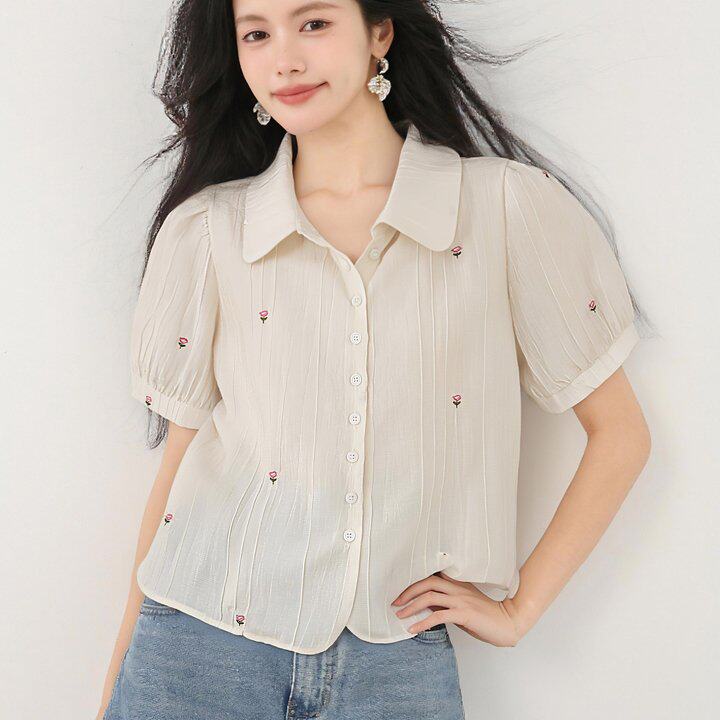 已出货花朵刺绣法式娃娃领短袖衬衫夏宽松甜美减龄泡泡袖小衫上衣