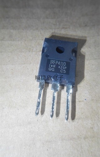实体店！供应各种类型元器件：集成电路IC、肖特基、场效应管、MOS管、IGBT模块、可控硅、电容、电阻、磁珠、钽电容、电感、排容、排阻、各种封装形式的二极管、三极管、碳膜电阻、稳压管、发光管、涤涤纶电容、可调电容、可调电阻等。（种类繁多无法一一上传如有其它需求请联系店家。）