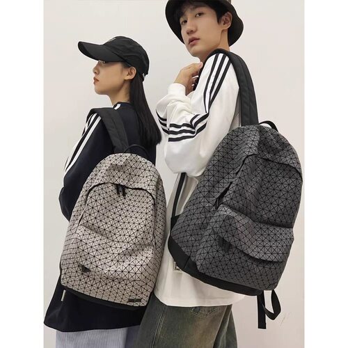 法国MKLUCK双肩包男新款大容量运动情侣包书包女大学生潮旅行背包