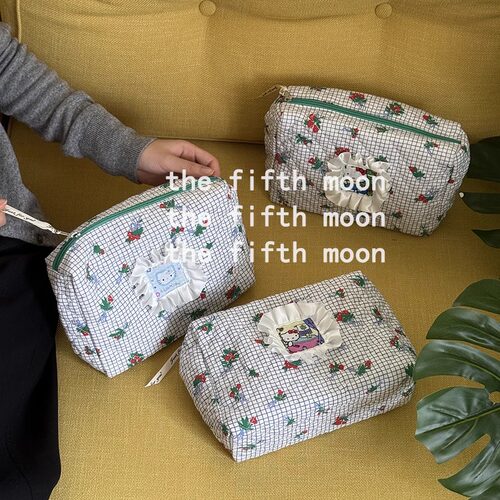 thefifthmoon俏皮可爱花边KT绗缝大容量蓝花收纳包化妆包整理包
