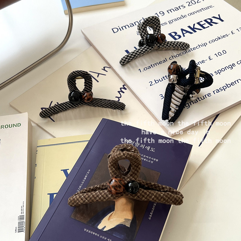 thefifthmoon秋冬的颜色 复古毛呢格纹球球抓夹鲨鱼夹盘发夹