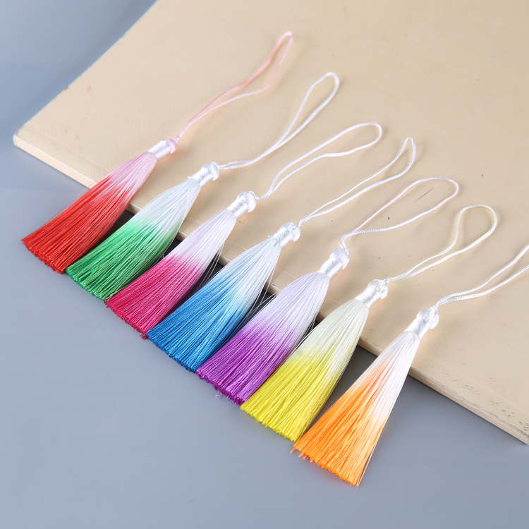 中国结流苏穗子闭口彩色渐变挂件