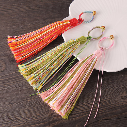 藏式手工编织挂件渐变金刚结指环扣挂绳手搓棉线流苏包挂服饰配饰