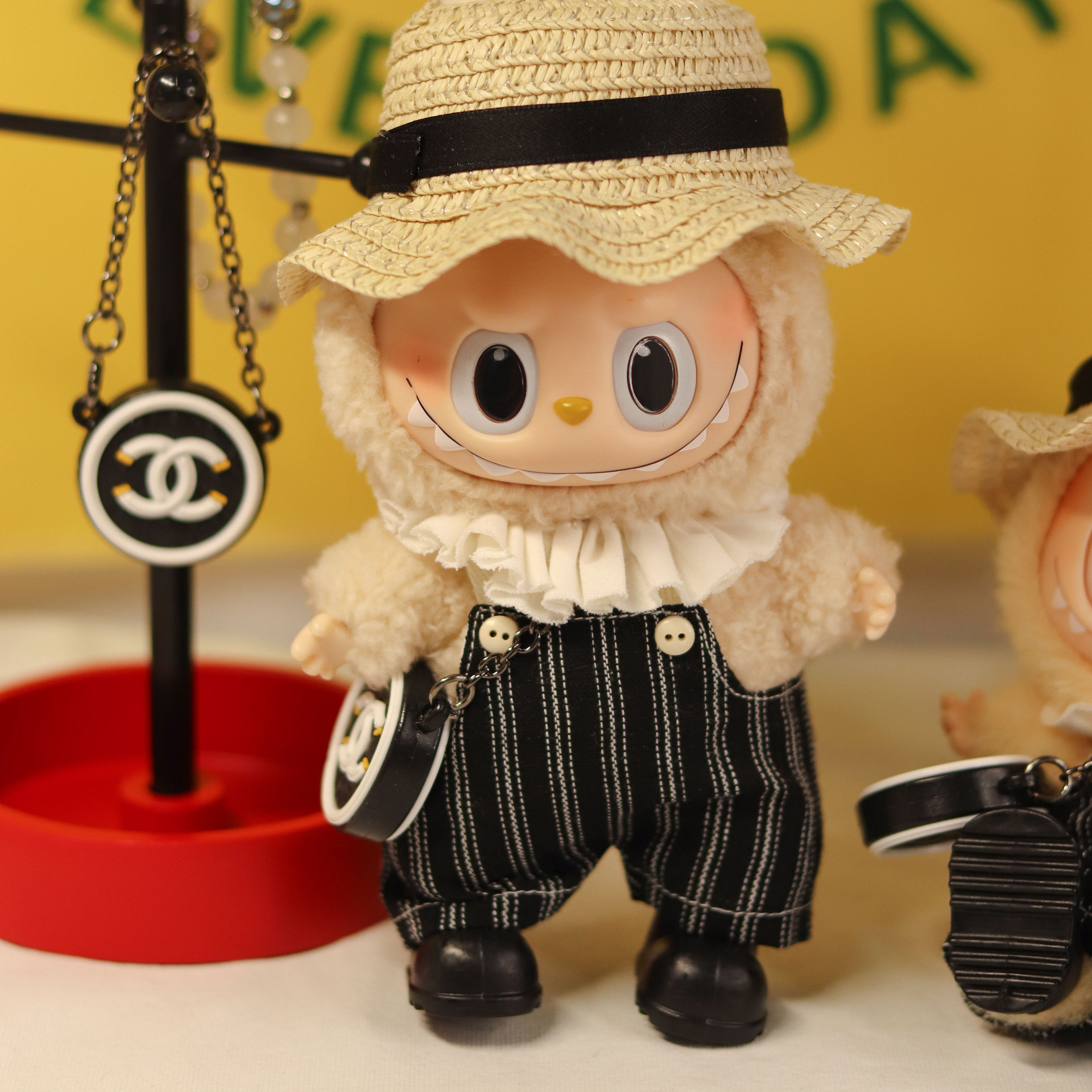 拉布布配饰搪胶公仔衣服套装