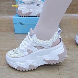厚底时装凉鞋女2026夏季新款软皮镂空透气网面增高运动休闲老爹鞋