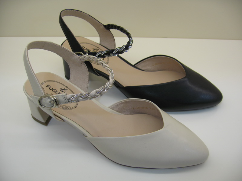 特价富贵鸟女鞋2022夏季新款包头粗跟羊皮女凉鞋工作鞋K200491K