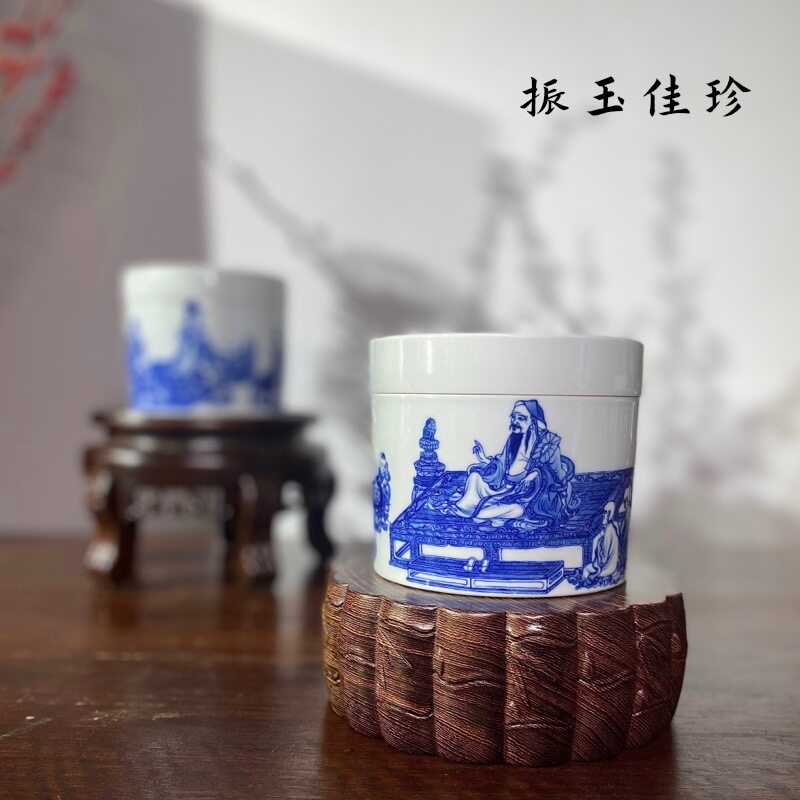 振玉佳珍|青花人物之维摩演教图茶叶盖罐 高10cm肚经11cm容量500m