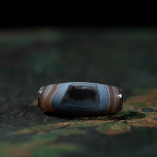 天然蓝沁缠丝玛瑙象形天圆地方勒子日月同辉天珠锁骨链包挂吊坠