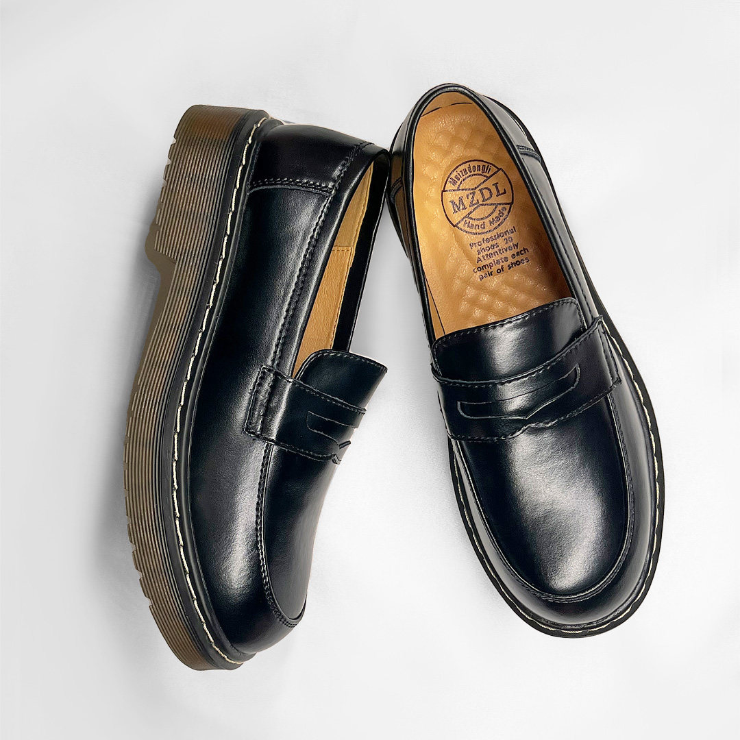 新款复古风秋季女生小皮鞋乐福鞋日系平底一脚女单鞋蹬百搭鞋子
