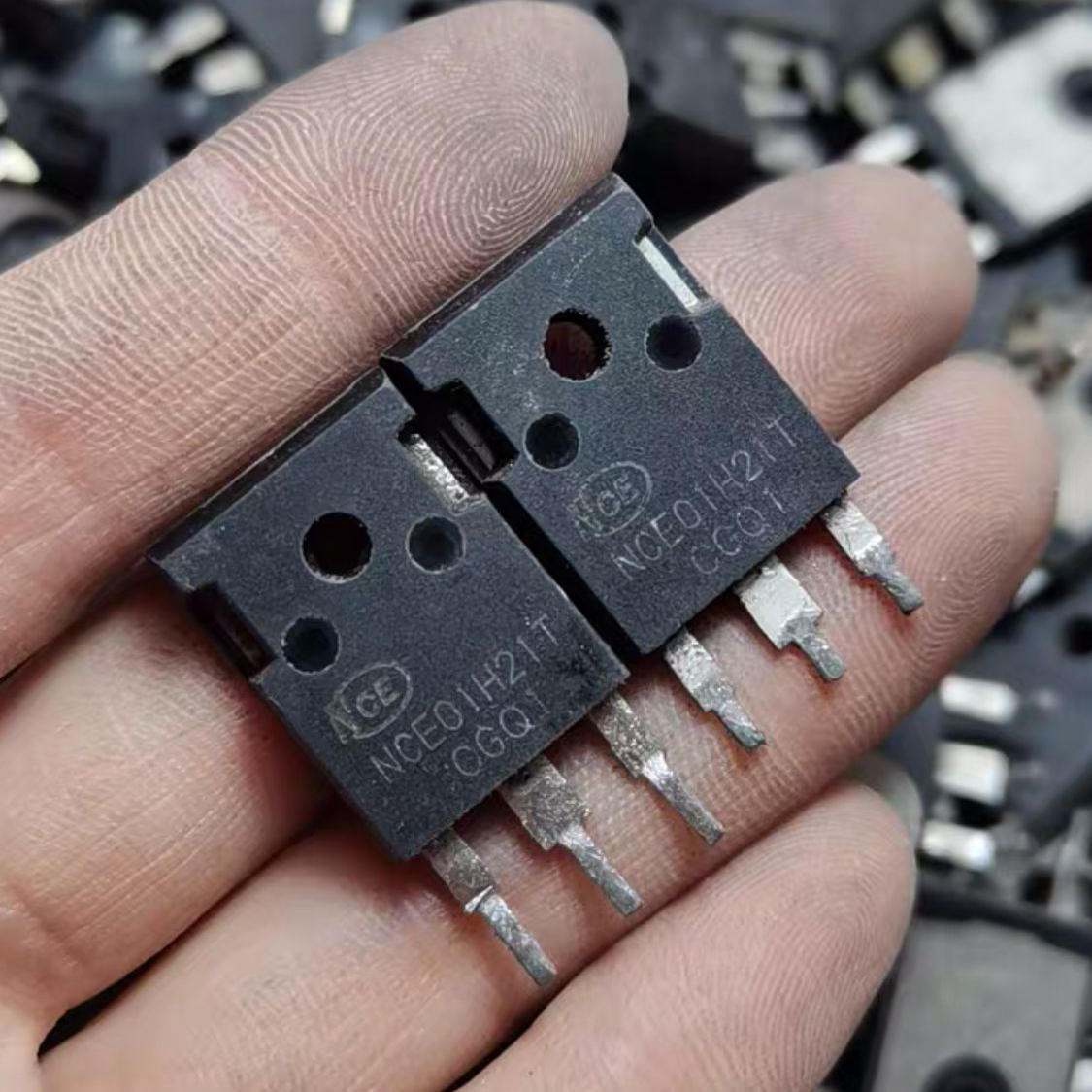 NCE01H21T 原装拆机件 大功率控制器MOS管 100V 210A代替IRFP2907