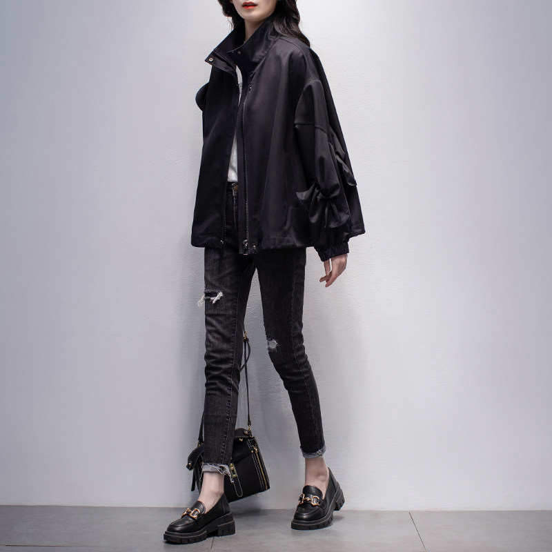 黑色蝙蝠袖短外套女2024春秋新款立领百搭休闲显瘦流行短款上衣潮