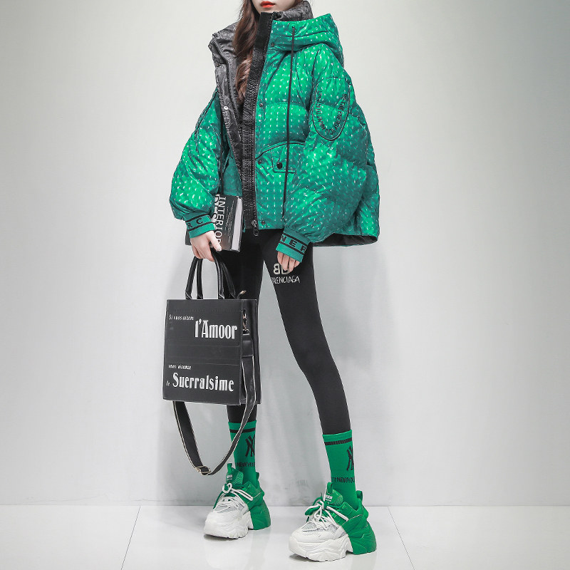 久拉拉绿色波点白鹅绒羽绒服女短款2025冬装新款连帽加厚短外套,女装/女士精品,羽绒服,淘宝优惠券,粉丝福利购,淘宝优惠卷