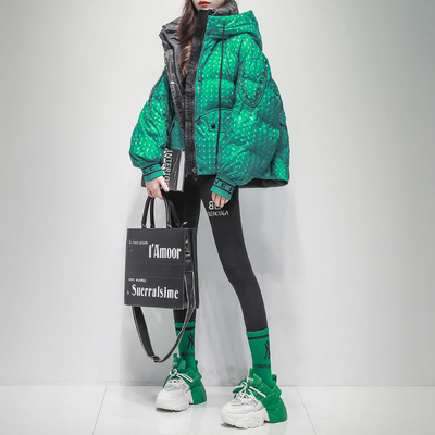 久拉拉绿色波点白鹅绒羽绒服女