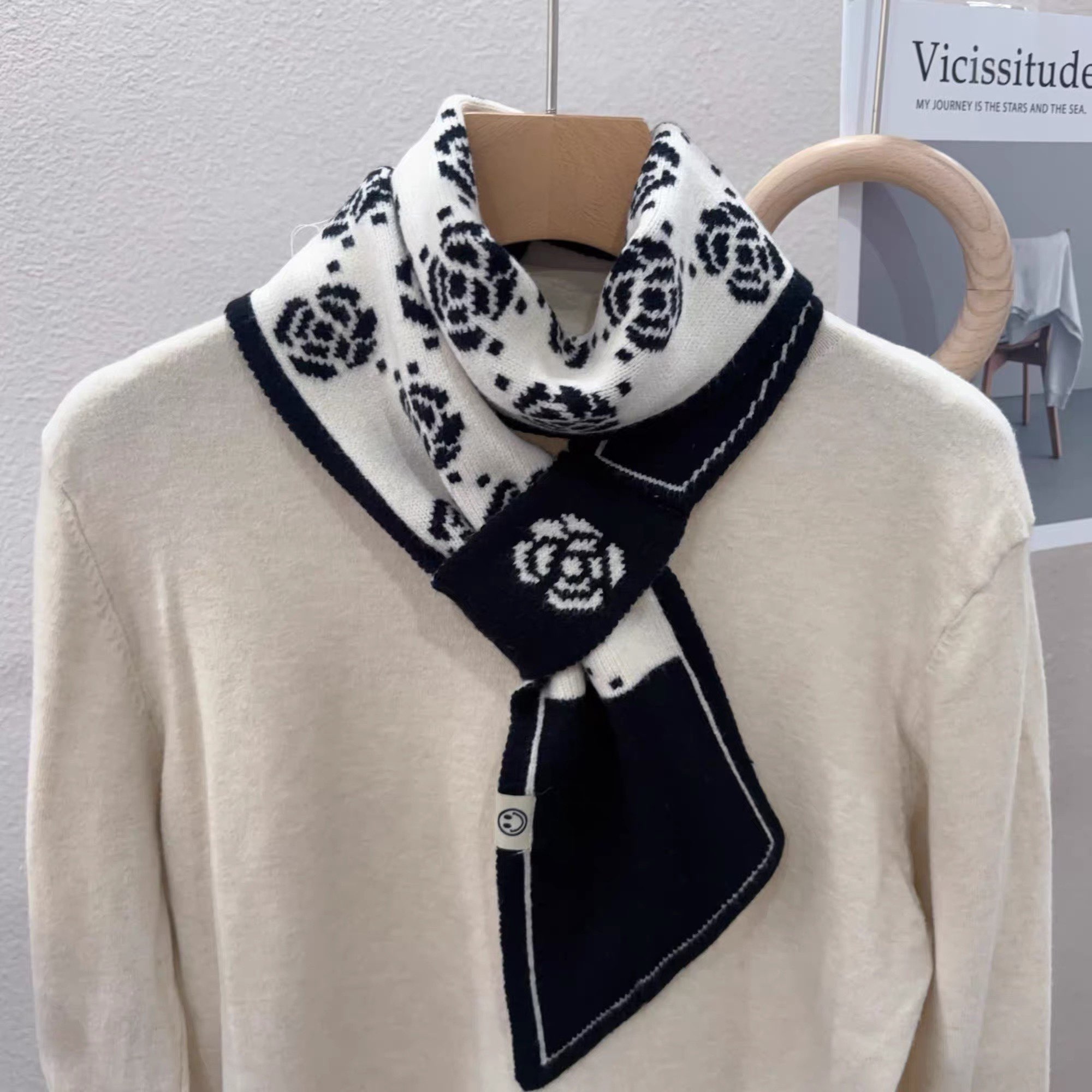秋冬新款双面针织围巾字母黑白双层加厚保暖围脖高级百搭长款防风