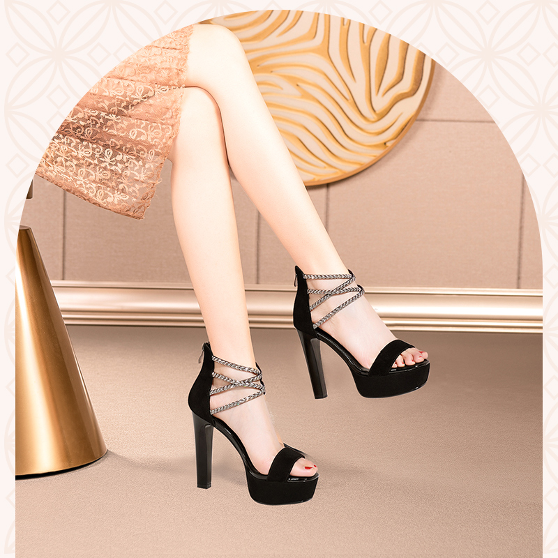 鱼嘴黑色露趾水钻时尚外穿凉鞋