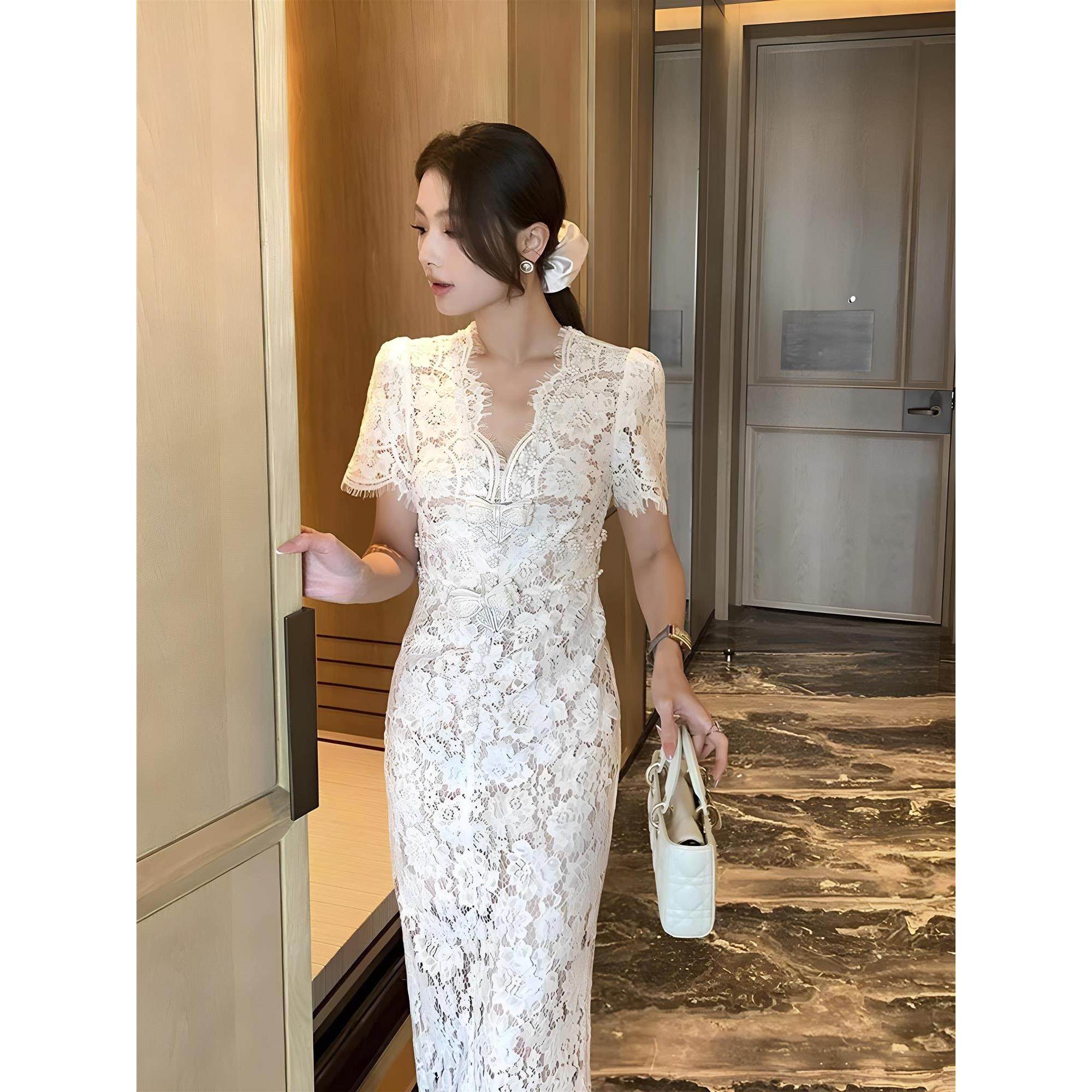 self-stride 2025新款法式复古高级感宫廷风修身气质蕾丝连衣裙