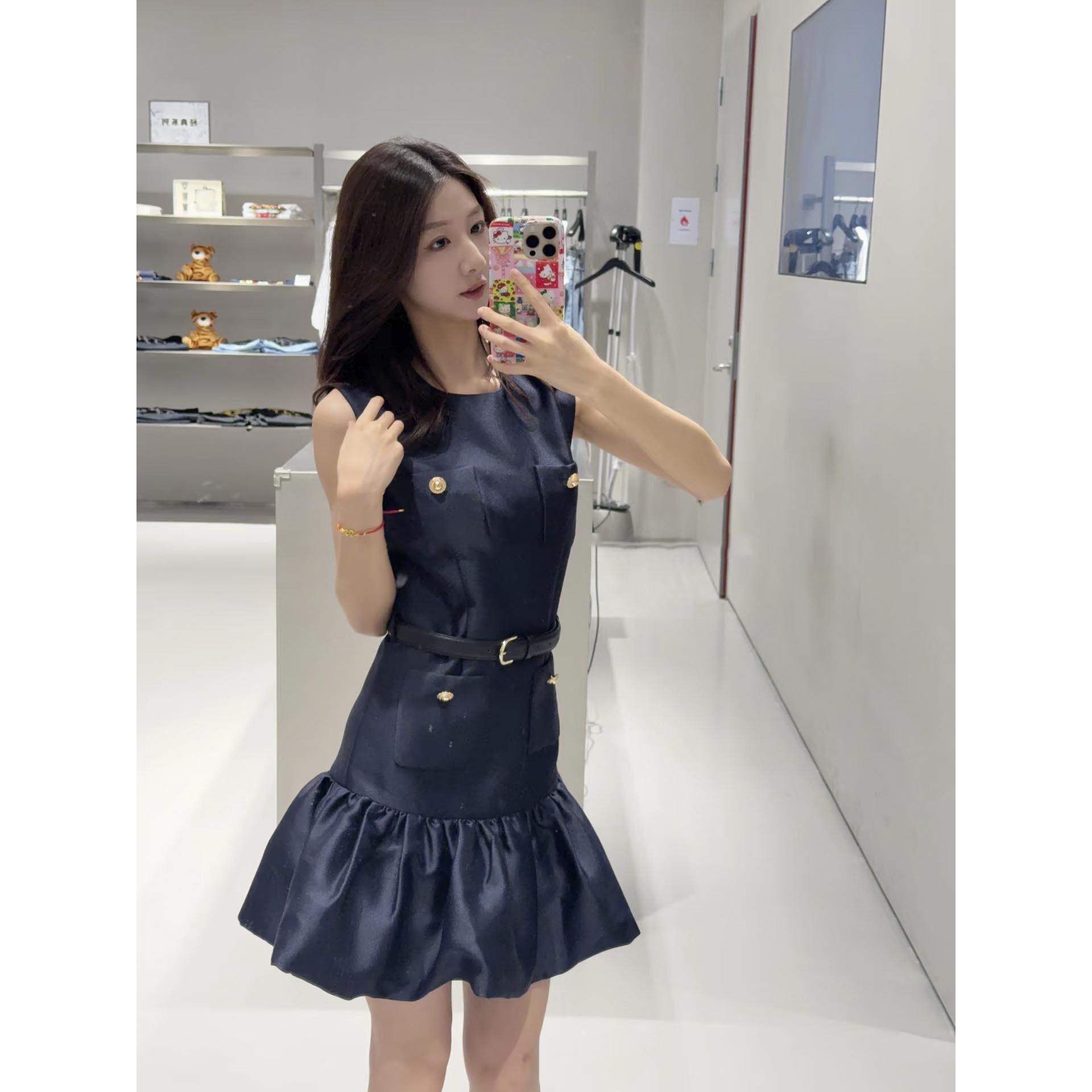 【Jisoo智秀同款】self-stride 2025新款藏蓝色芭蕾花苞连衣裙