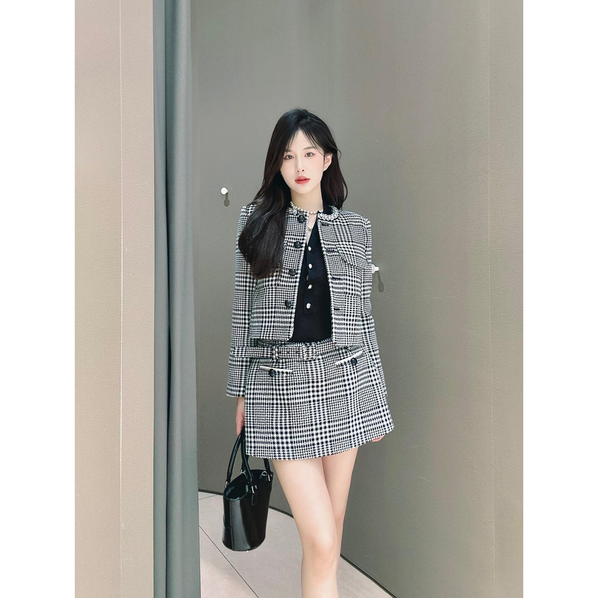 self-stride 2025早秋新款千鸟格小香风羊毛外套修身收腰短裙套装