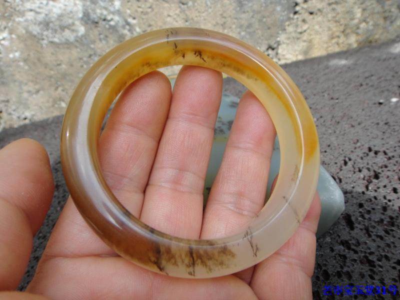 云南保山 天然黄龙玉 收藏佩戴精品 珠宝手饰 洋烟河水草花 扁镯