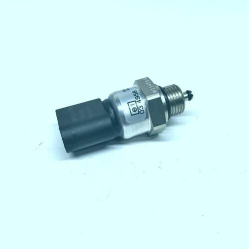 奔驰卡车配件奔驰泵车尿素压力传感器0061537528奔驰消防车配件