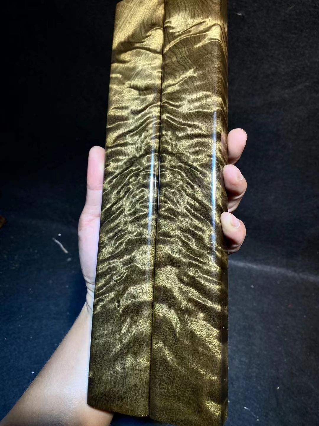 实木镇尺仙知古作收藏品