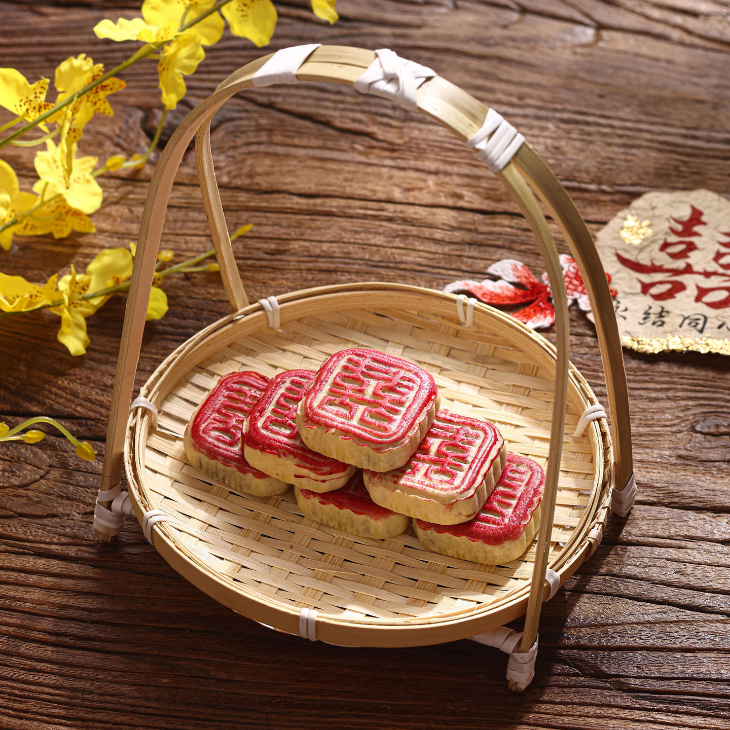 订婚布置小摆件甜品台宴结婚装饰糕点盘摆盘点心全套摆台喜饼中式