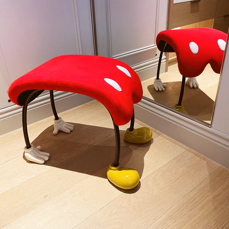 下腰米奇凳潮牌家居卡通座椅化妆凳换鞋凳店铺装饰凳子梳妆凳摆件
