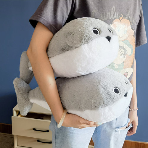 萨卡班甲鱼玩偶抱枕女生