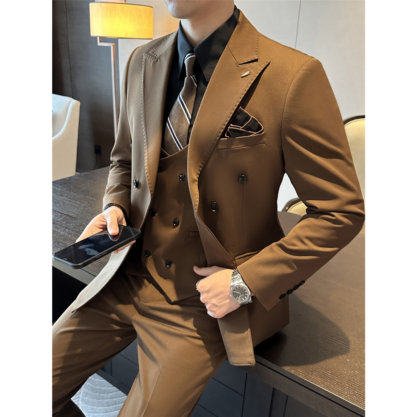欢喜橙/咖色双排扣西装男套装男士大码西服三件套结婚新郎礼服潮