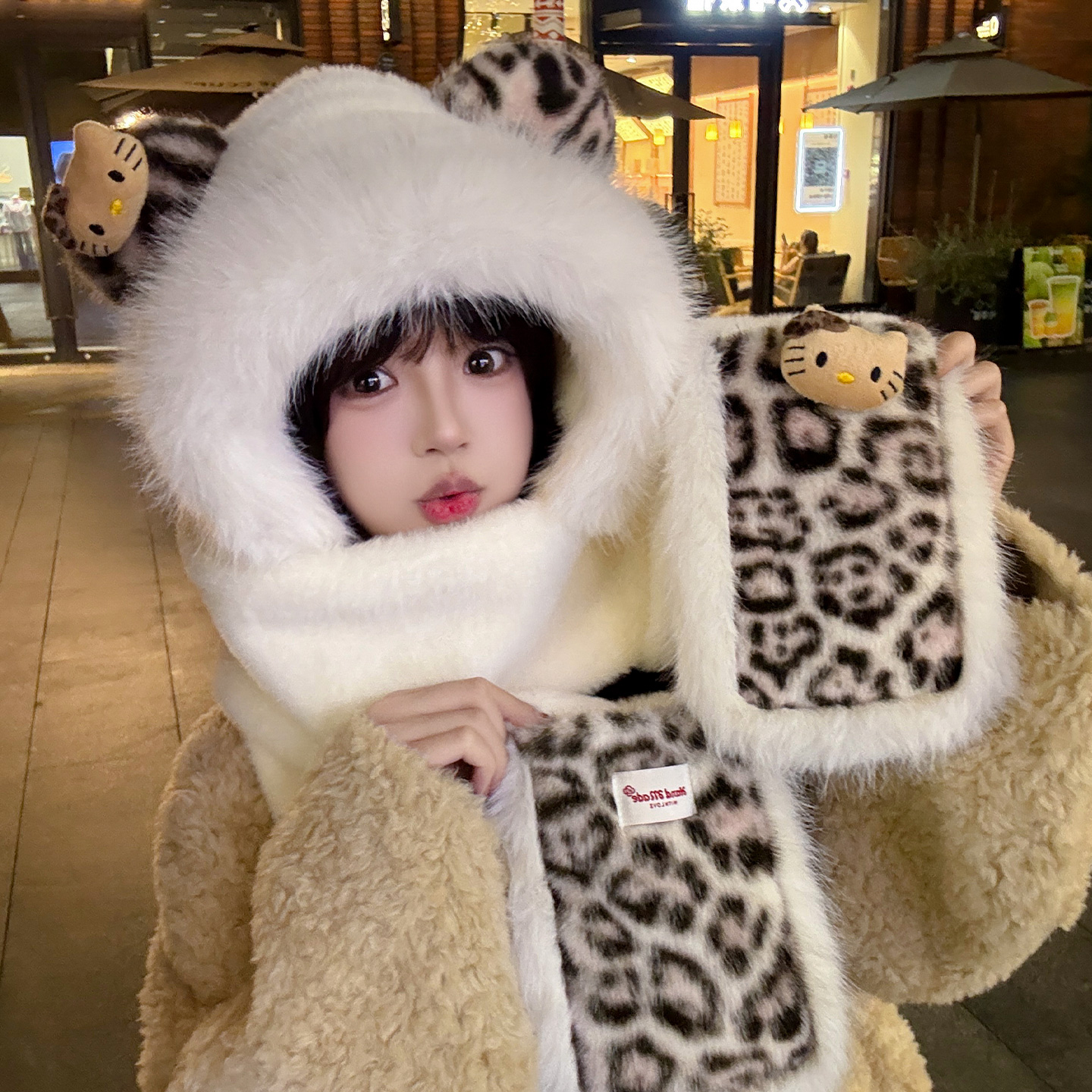 可爱豹纹手套KT猫小熊毛绒帽子围巾一体女加厚保暖冬季防风防寒帽