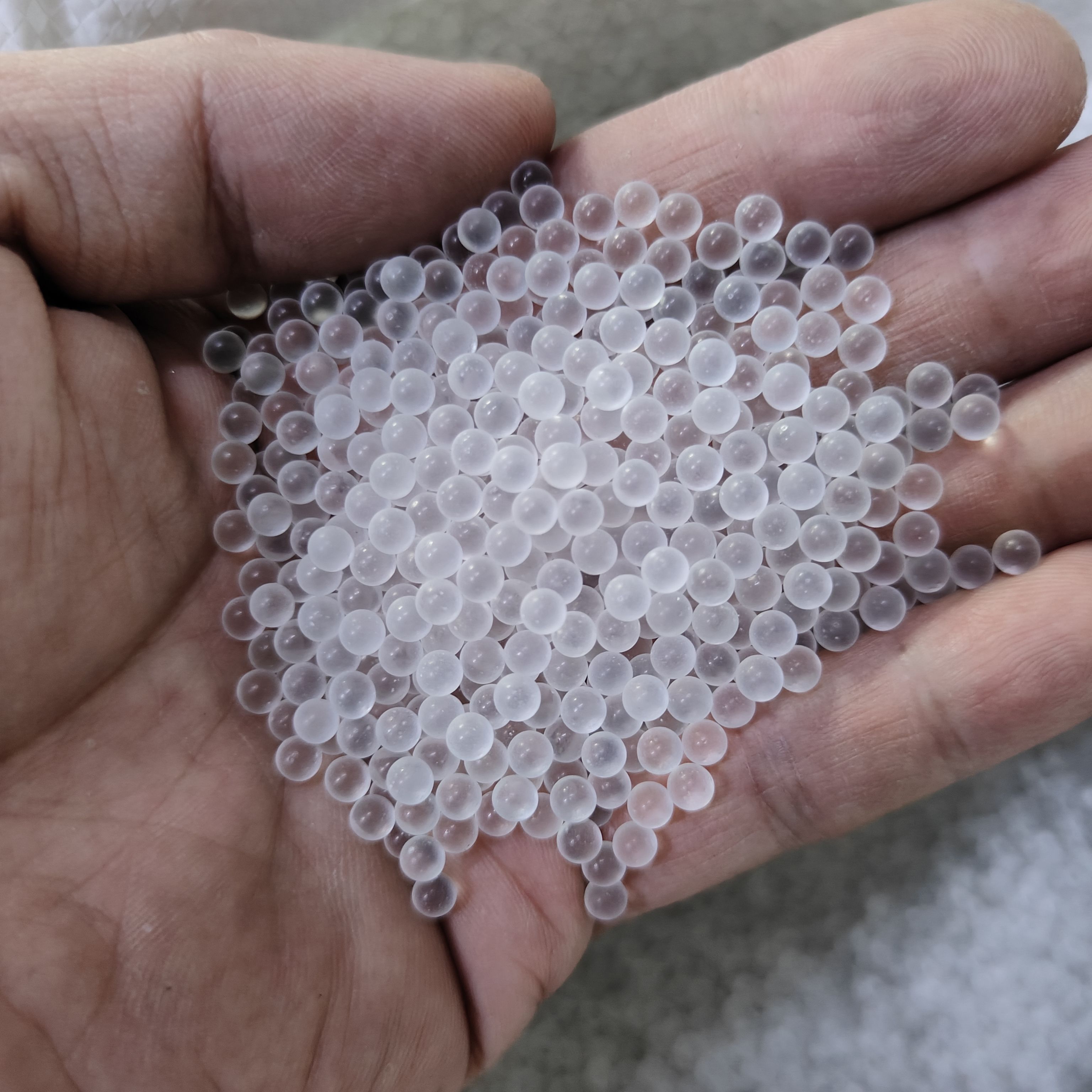 实心玻璃微珠黑色5斤研磨油墨