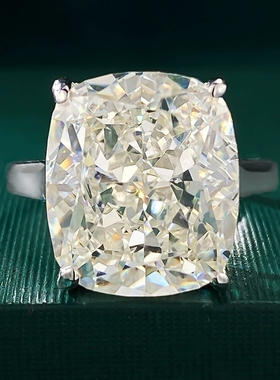 Young轻奢时尚肥长方12*14高碳钻戒指6克拉冰花切G色微黄婚钻戒女