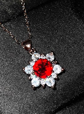 太阳花项链玫瑰金红宝石吊坠