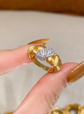 Young法式复古拉丝面包戒指女轻奢小众泡芙法棍爱心拉丝镶钻女戒