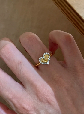 Young小众设计轻奢心形冰花切黄钻戒指女中古满钻爱心锆石指环女