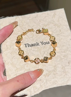 Young法式复古老钱风骰子十字花男女手链镀黄金色拼接朋克手饰品