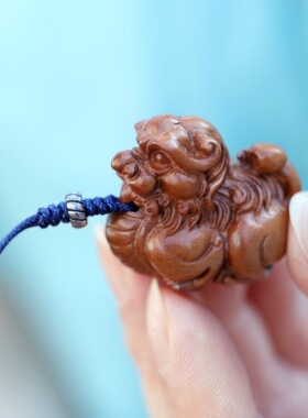 雷击枣木壮的响亮开运木挂件
