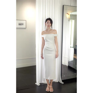 泰国潮牌2025新款一字肩露肩性感气质白色法式礼服裙连衣裙中长裙