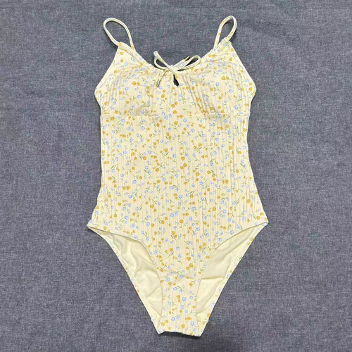 出口欧美单女士胸前镂空绑带露背竖条小清新简约三角裤连体游泳衣